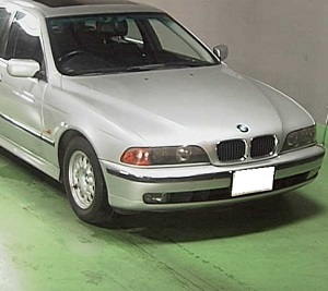 BMW ３２０i 平成11年式 写真
